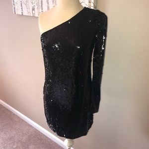 one shoulder dress